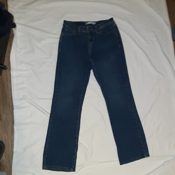 Levi Jeans - Picture 1 of 4